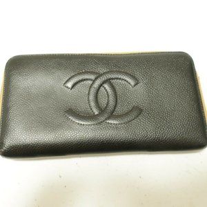 CHANEL Zip around Wallet